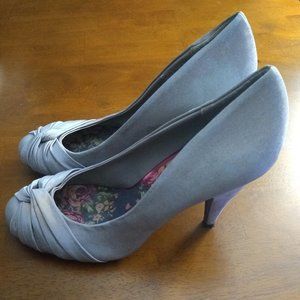 Rocket Dog Silver/bronze heels Size 8M